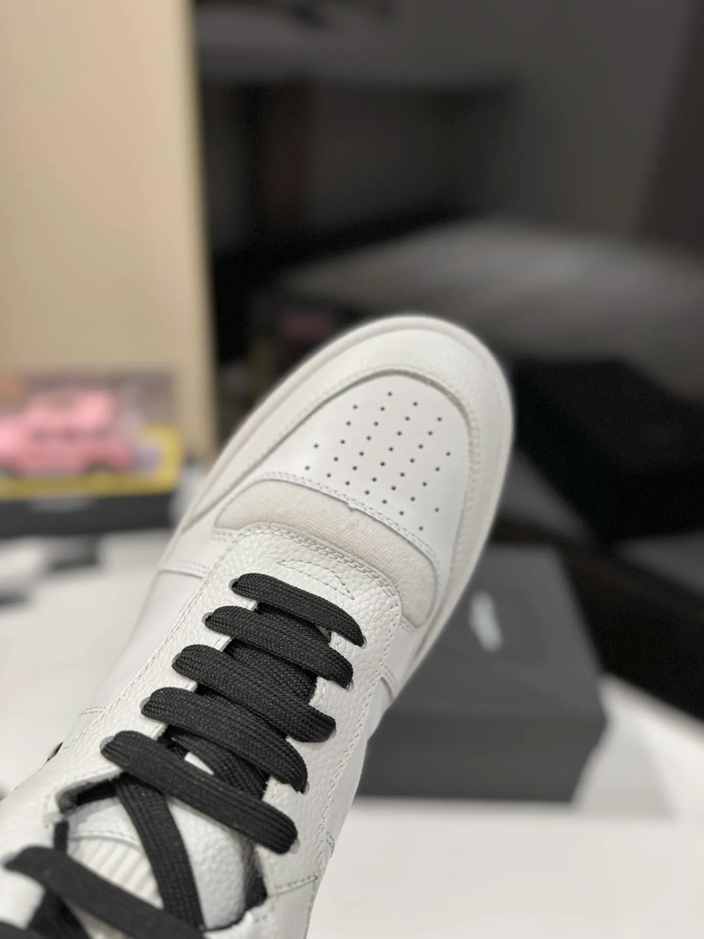 👟👟Ex-factory price 680👟👟 [High version for couples] YSL SAINT LAURENT Yves Saint Laurent SL61, the latest popular casual series in spring and summer...👍👍 Yves Saint Laurent SL61, original purchase, 1:1 replica, fresh blood injection and casual retro design, super good-looking and versatile, the upper is made of cowhide punching and splicing, the upper is super soft , lightweight and comfortable to match with sweatshirts, it is recommended to have one pair in each hand😁 ✅Fabric: Original customized cowhide ➕Punching process ➕Last process ✅Inner lining: Original towel lining ✅Feet: Original customized cowhide ✅Outsole: Original molded two-color bottom ✅Packaging: Original full set of packaging ✅Code number: 35-46 (Female 41.42. Male 38.45.46 Customized, non-returnable)